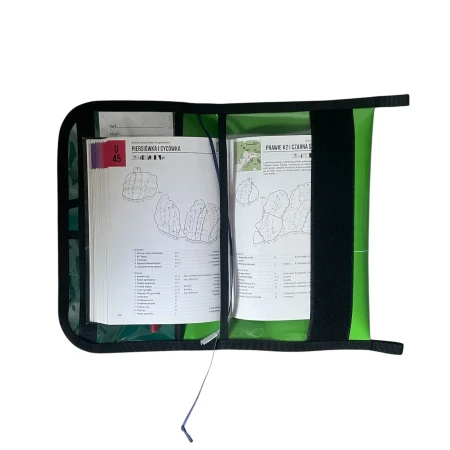 etui-na-przewodnik-zielony-5.webp