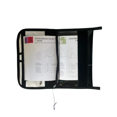 etui-na-przewodnik-agrest-czarny-5.webp