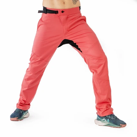 Meskie-spodnie-wspinaczkowe-SKILLER-LIGHT-Koral-przód-.webp