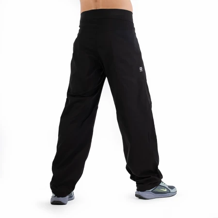 Spodnie-Wspinaczkowe-Boulder-Fighter-4-Czerń-tył2.webp